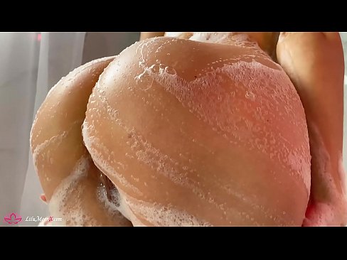 ❤️ Si rambut coklat Melancap Faraj dengan Vibrator hingga Orgasme Intens dalam Mandi ️ Video persetan pada ms.verhentai.ru ❌️❤